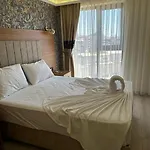 Golden Lux Hotel Antalya