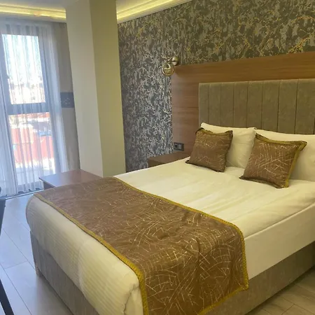 Golden Lux 3* Antalya