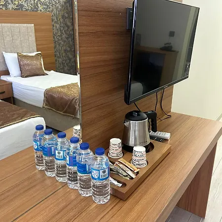 Golden Lux Hotel 3*
