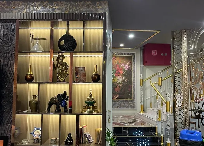 ホテル Golden Lux 3*