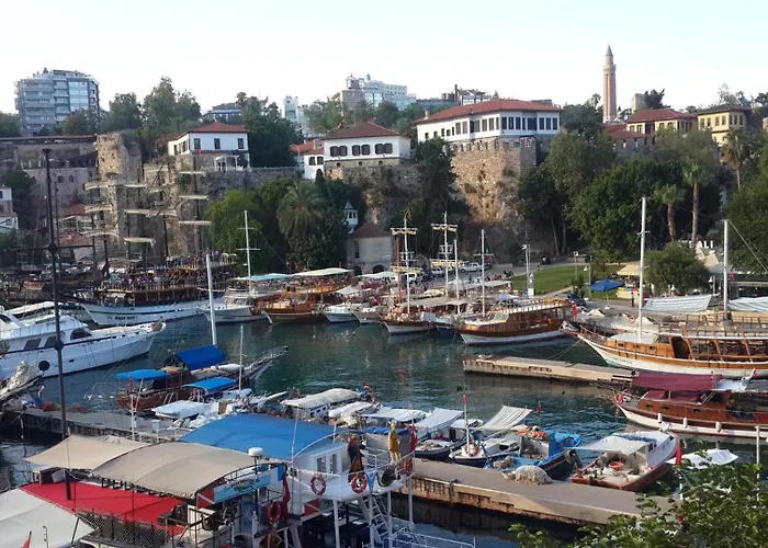 Golden Lux 3* アンタルヤ