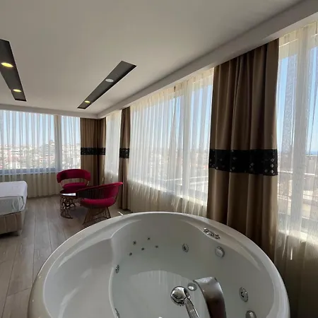 Golden Lux Hotell