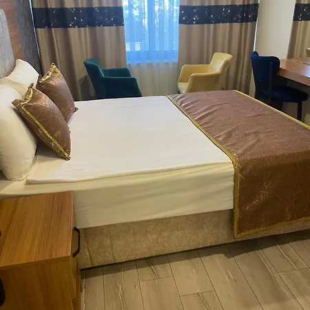 Hotell Golden Lux