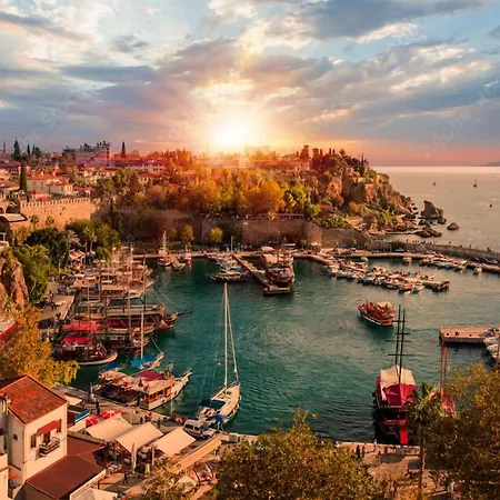 酒店 Golden Lux 3*