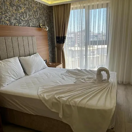 Golden Lux Отель Анталья