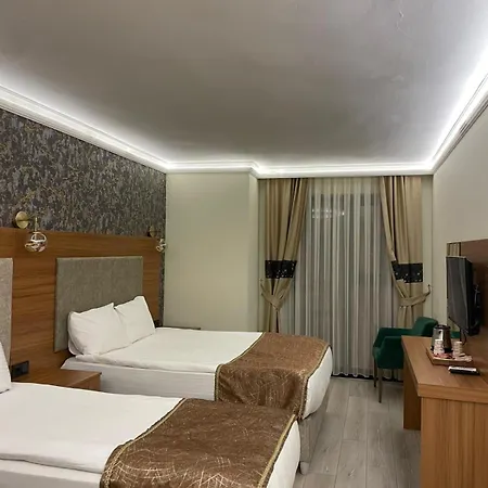 Golden Lux Otel 3*
